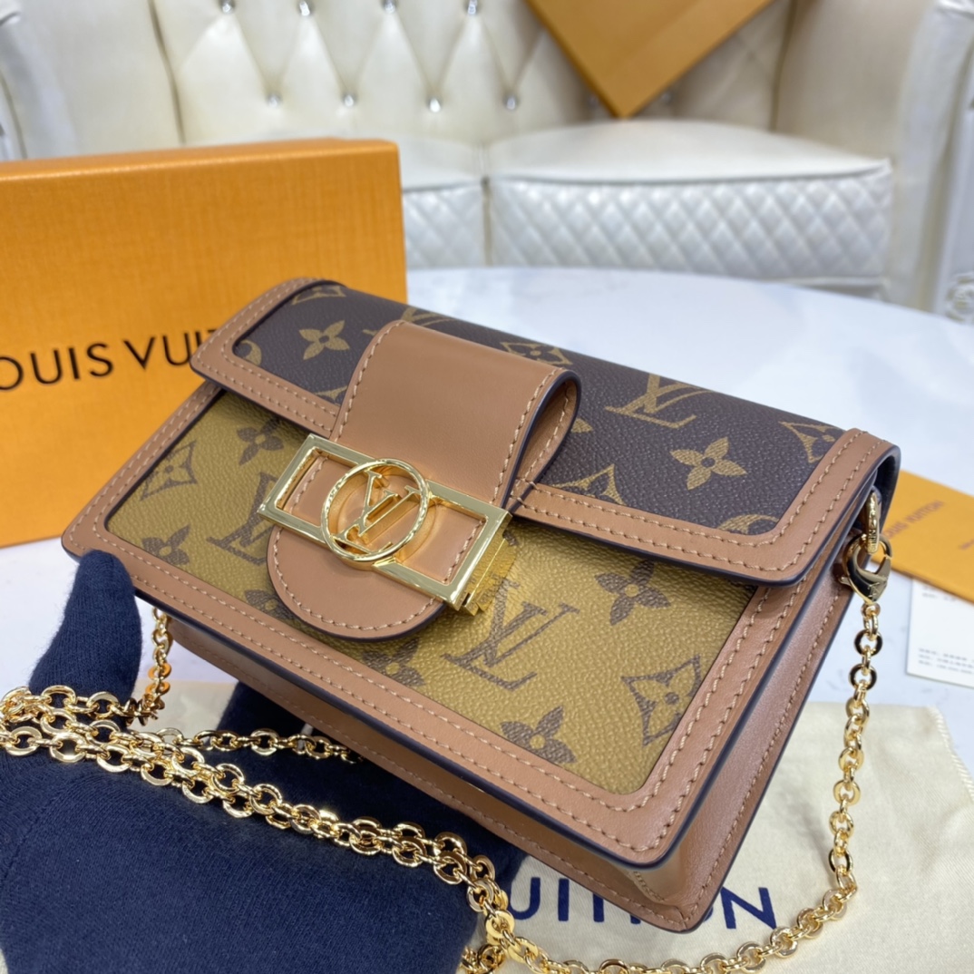 Louis Vuitton DAUPHINE CHAIN WALLET Handbag Monogram M68746 